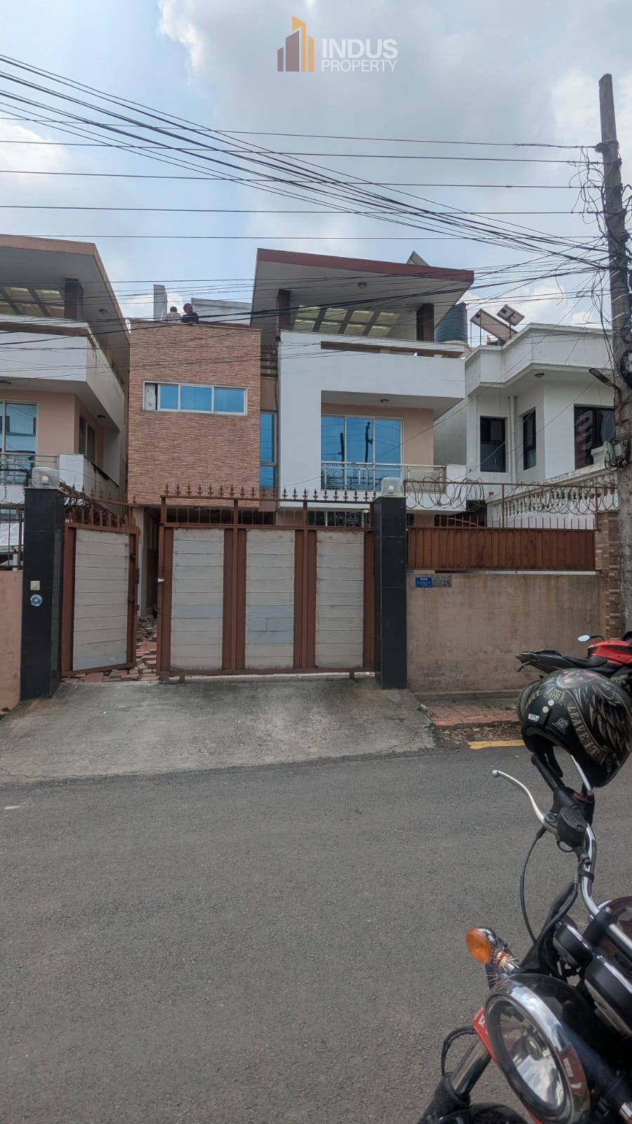 property-image